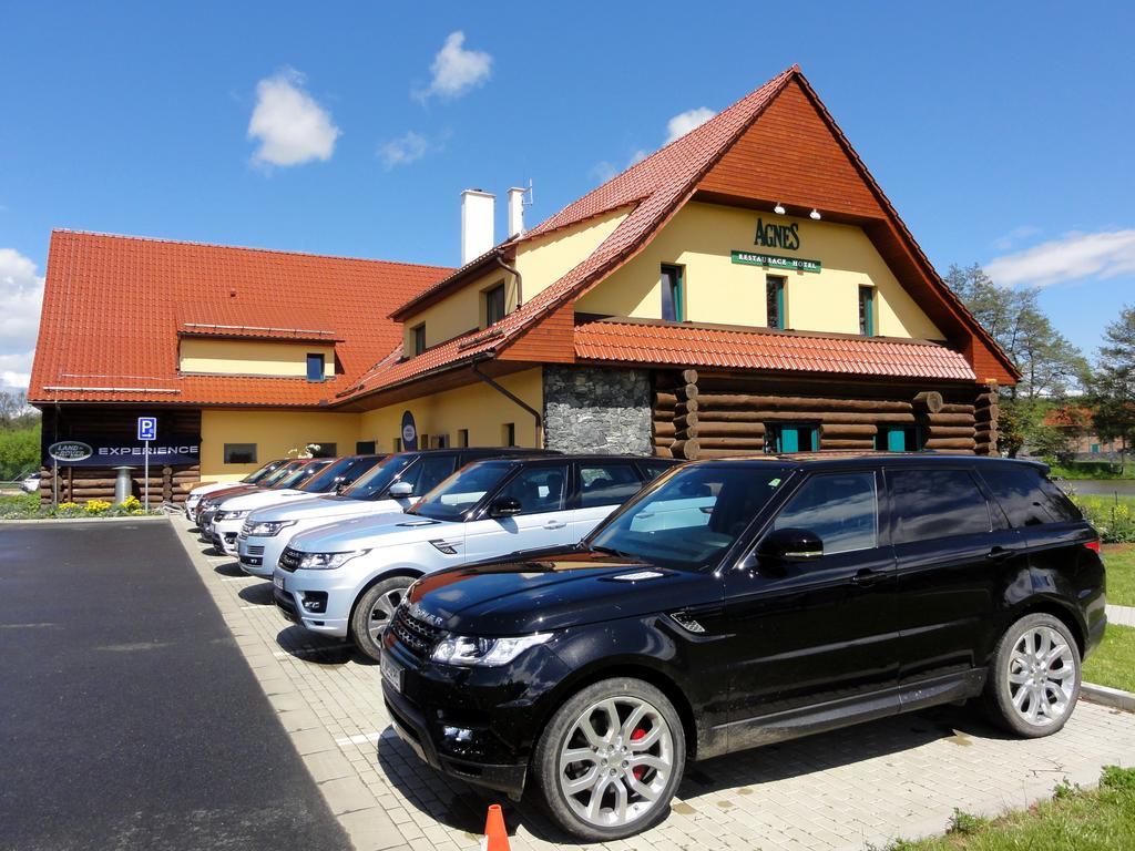 Hotel Sportpark Agnes Bohdaneč Exterior foto